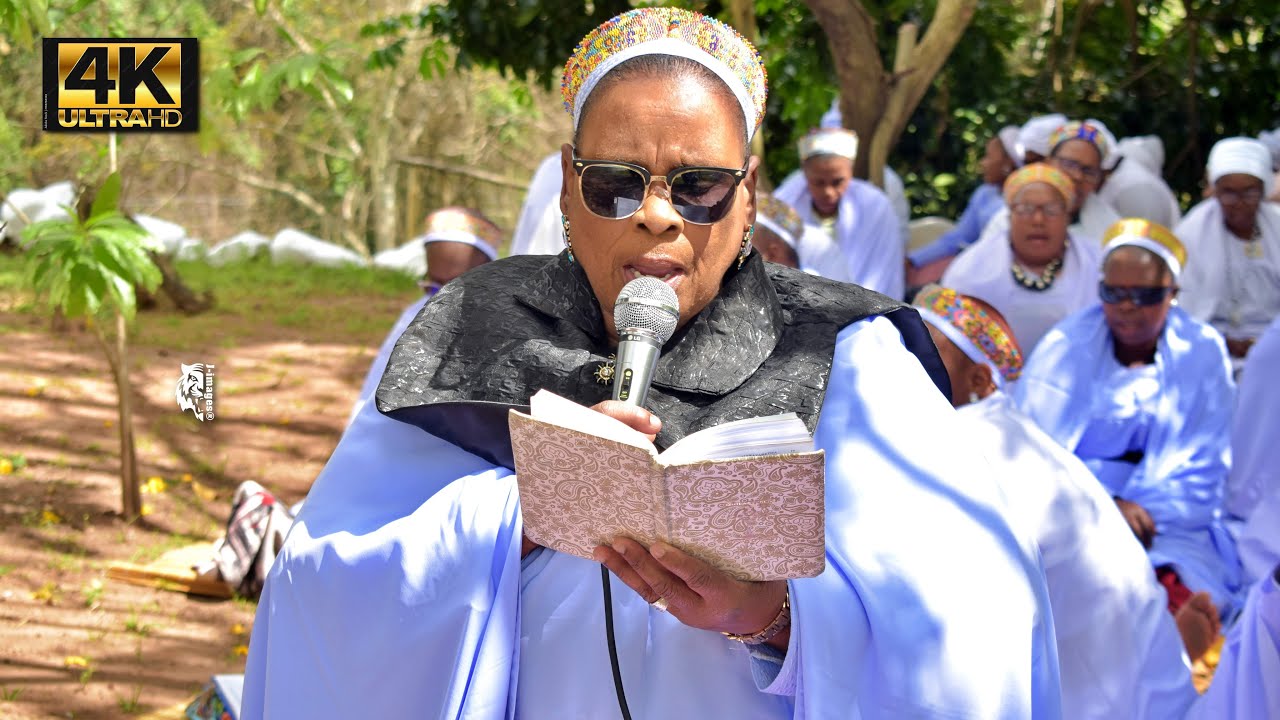 Mkhokheli  Mthethwa-uNkosikazi osewashona, ebuya emini kumnyeni wakhe!!!!
