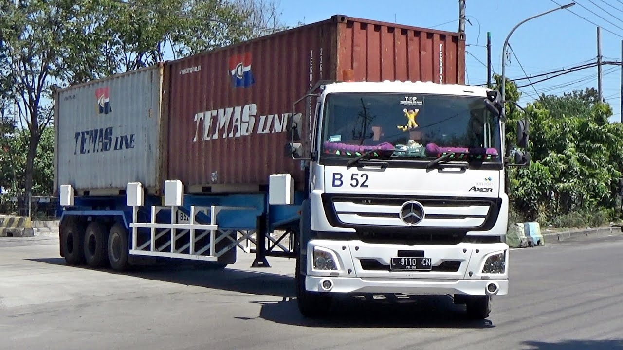 Truk Kontainer Surabaya Utara (5)