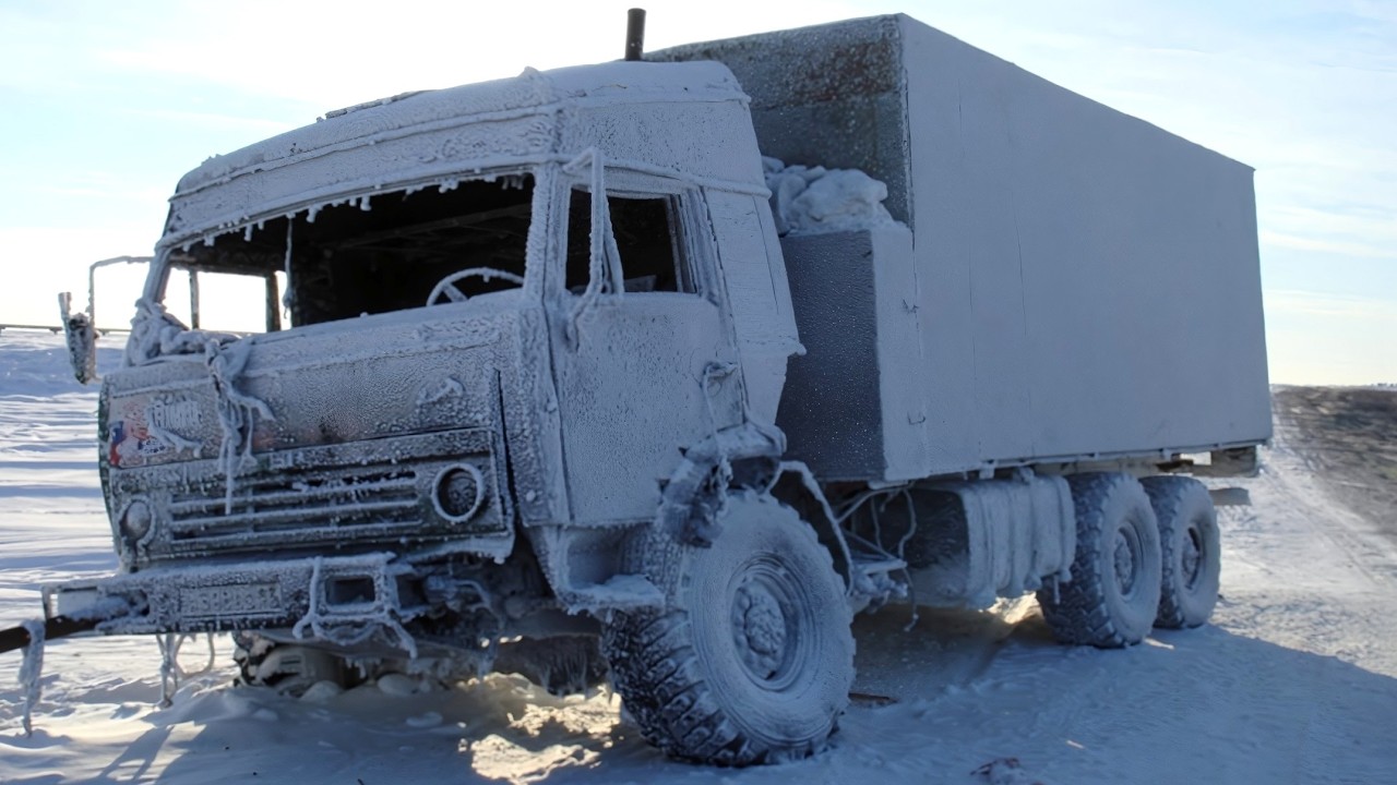 INSANE Old Diesel Engines Cold Starts EXPLODING with Smoke & Thunder! 4