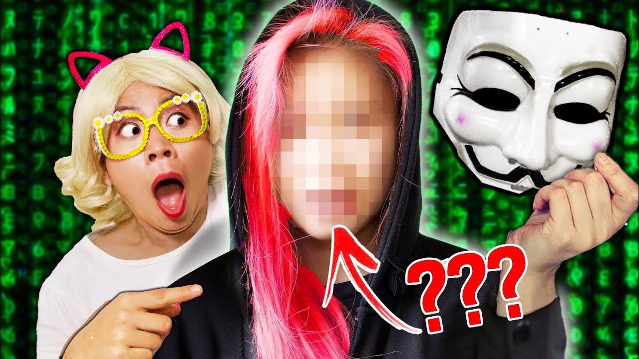 คนใส่หน้ากากหญิงถอดหน้ากากครั้งแรก