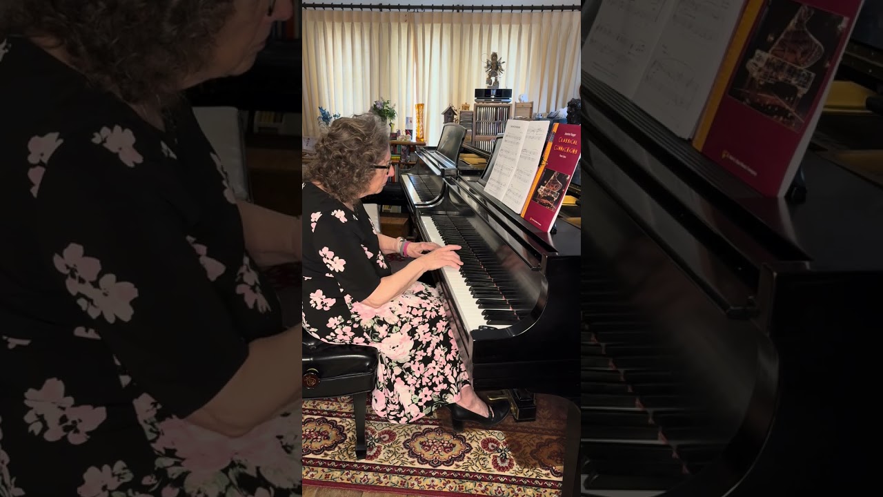Sorrowful Sarabande by Jeanine Yeager performed by Elizabeth Zawadowski#sorrow#piano#solo#sarabande