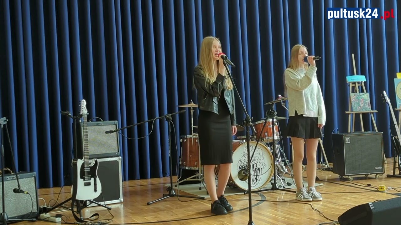 Zuzia Czarnecka i Julia Jaskólska - I Love You