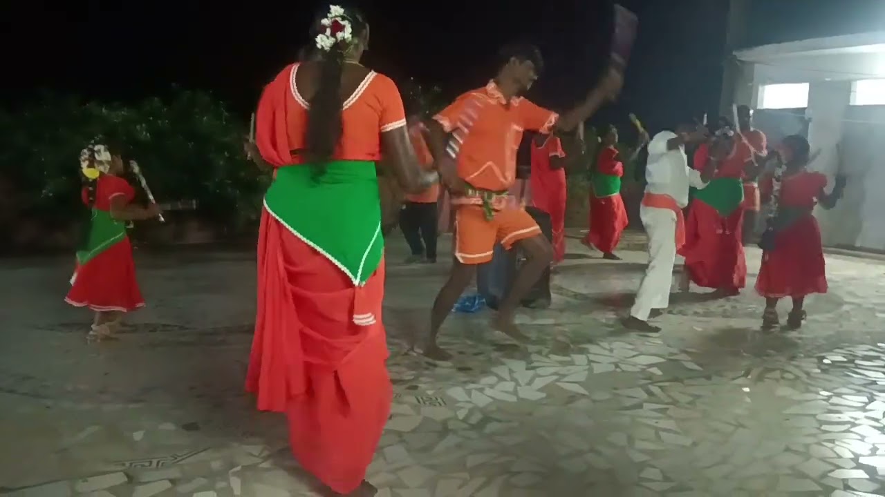 Yekollu videos in తుమ్మురు విలేజ్ #dance. 9704470695 గోపాలకృష్ణ పాట