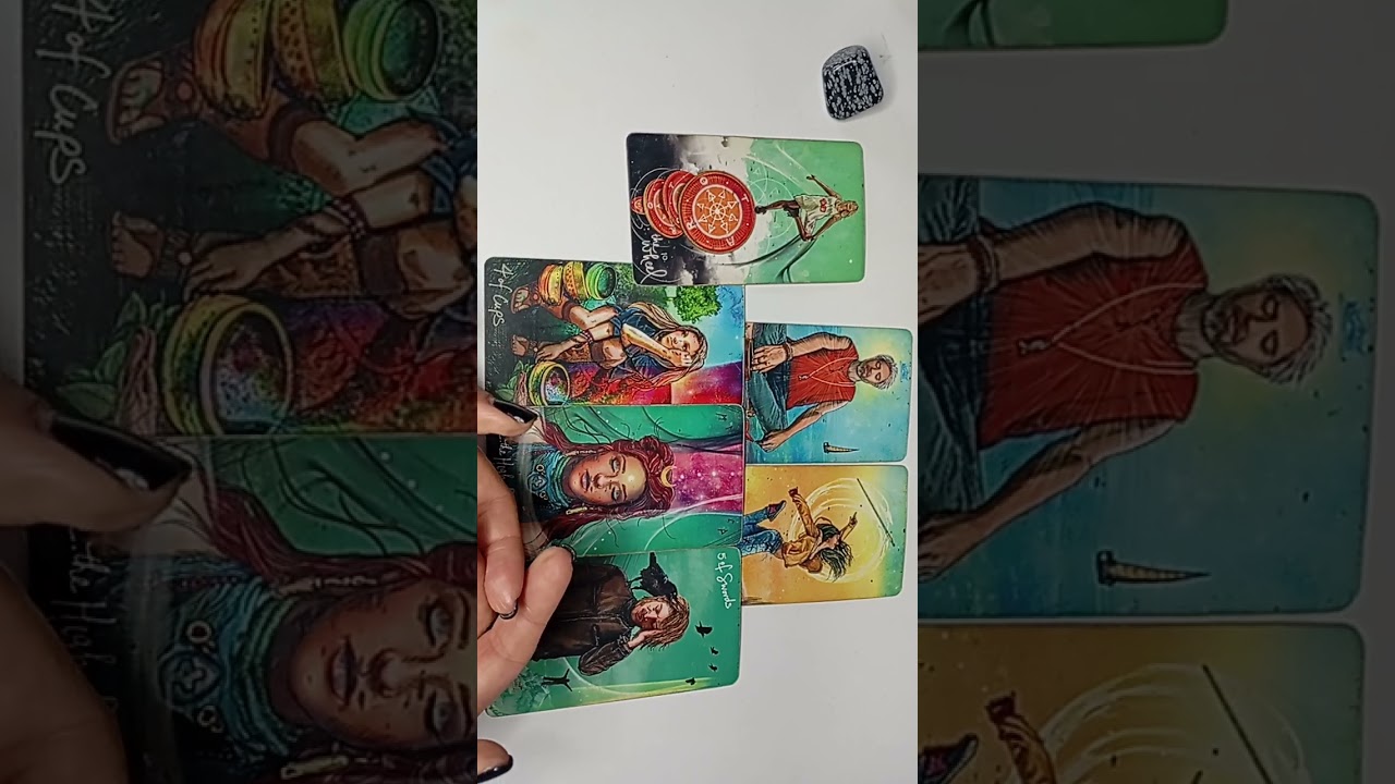 🔮🍀 Alguém TE OBSERVA e ainda te vai SURPREENDER! TAROT 🙏