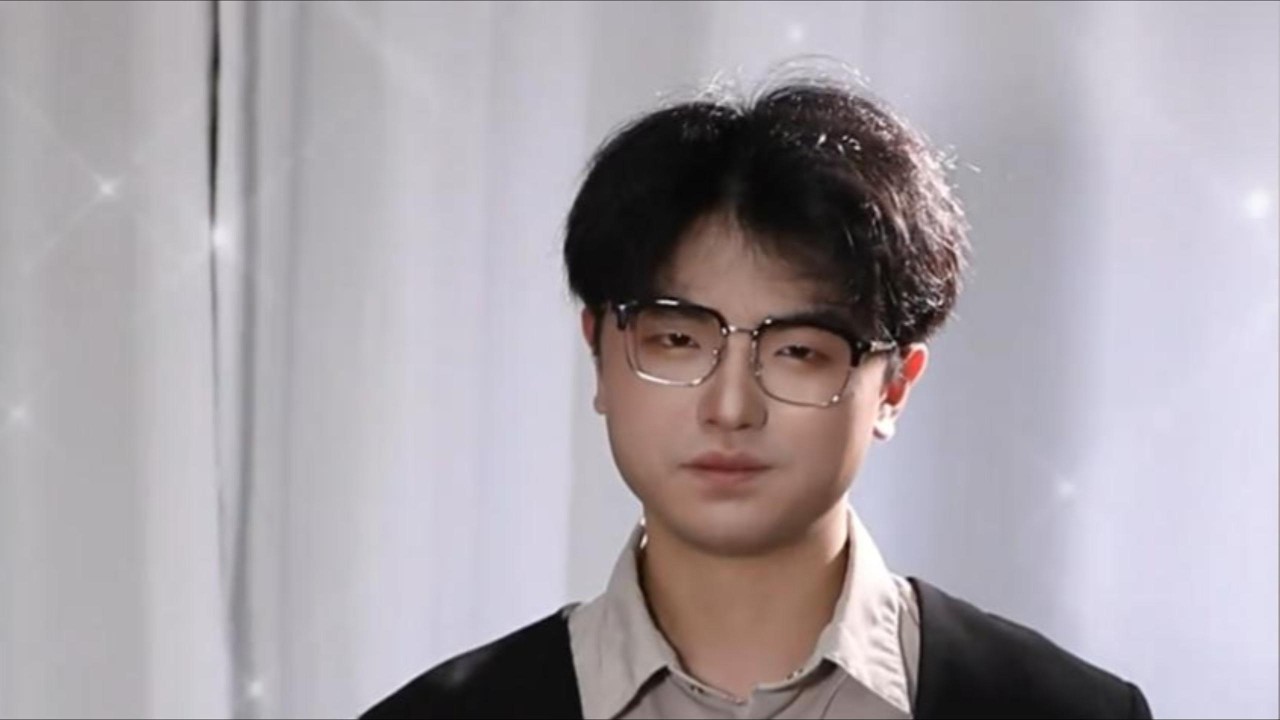 小语种就业指南，成功人士，高端大气。