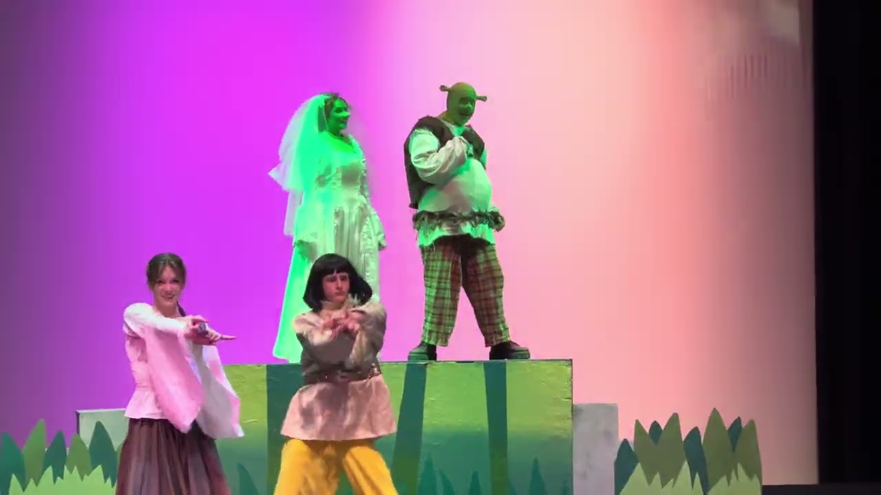 Shrek- Taking final Bows- 3/1/25