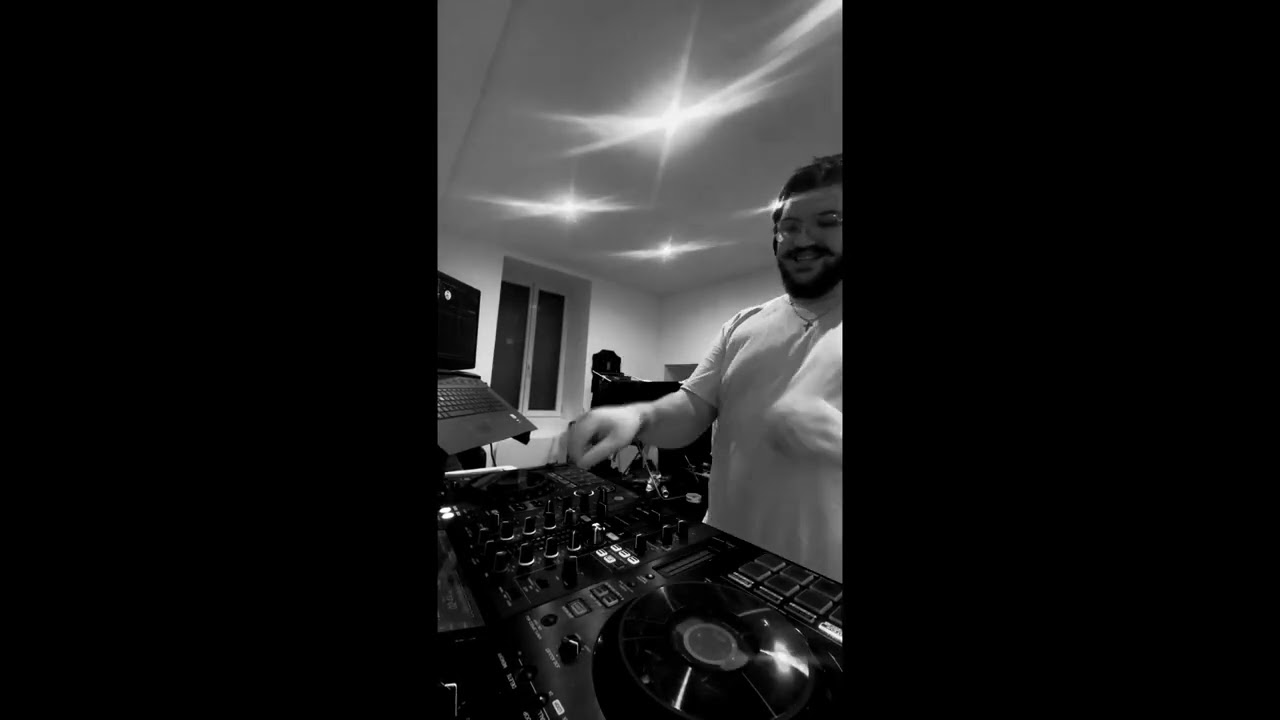 PARTY MIX 2K26 (REGUETTON, RAP FR)
