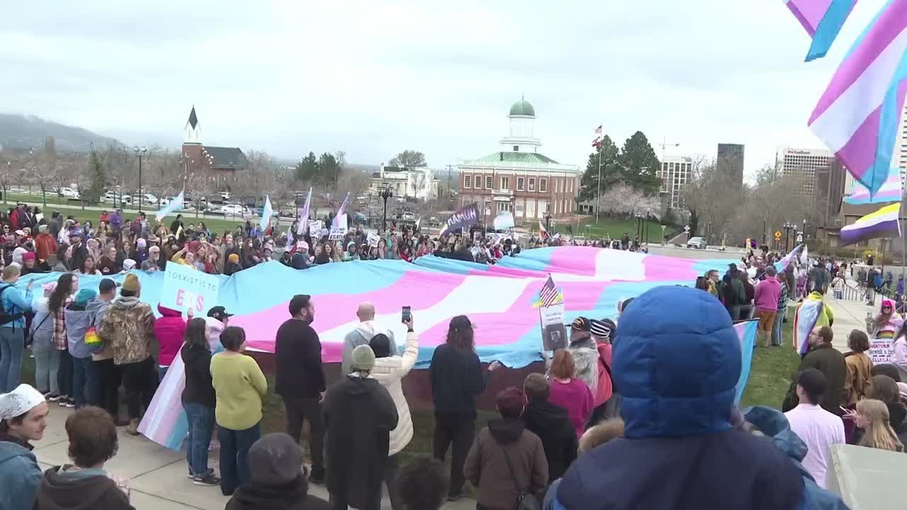 Utahns celebrate ahead of Transgender Day of Visibility