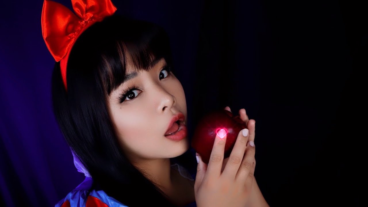 ASMR | Snow White Stumbles into Your Home and Offers To Become Your Maid