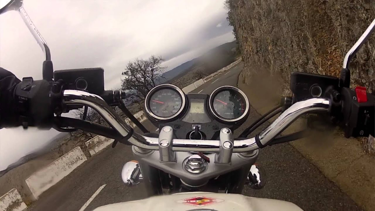 1er essai Honda CB 1100 : La néo-rétro qu'il vous faut ? (HD)