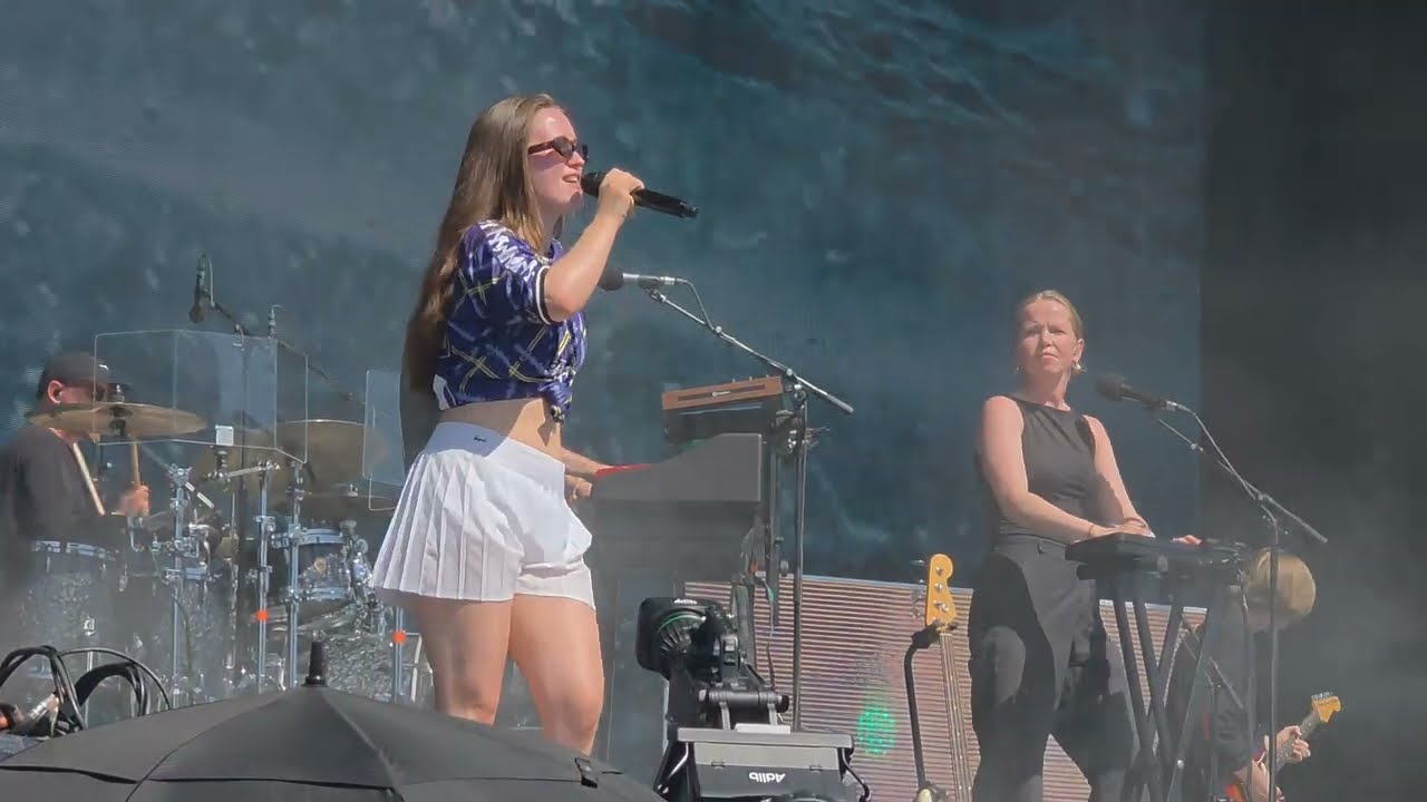 Sigrid Live At Trnsmt Festival Glasgow Saturday 12th July