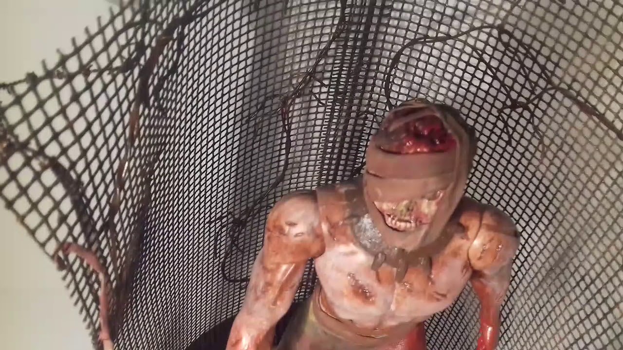Silent Hill Executioner Pyramid Head 1/6 custom figure