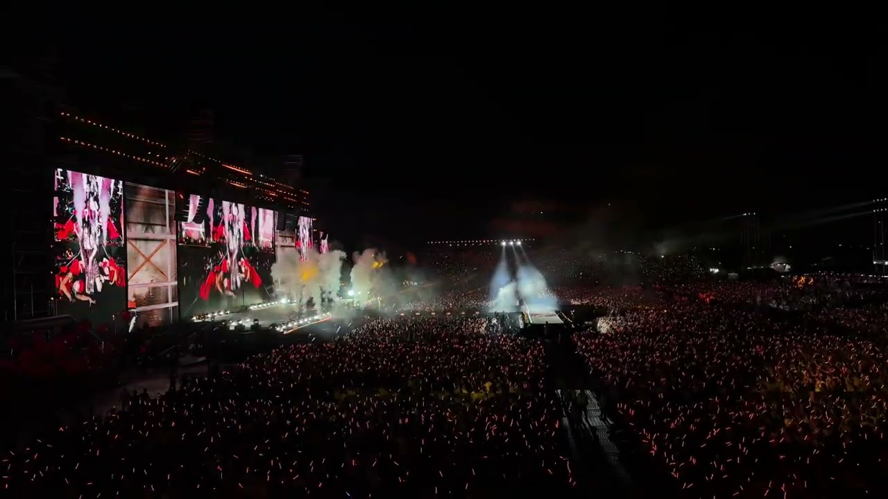Run concert em xinh say hi day 1 vạn phúc city 13/09/2025