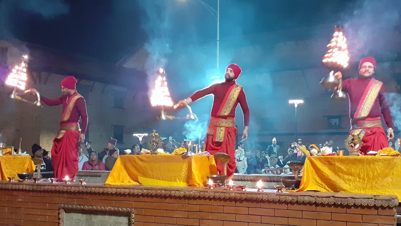 पशुपतिकाे अारती Aarati @pashupati Ktm #aarti #pashupatinath #Kathmandu #nepal #artist #religion