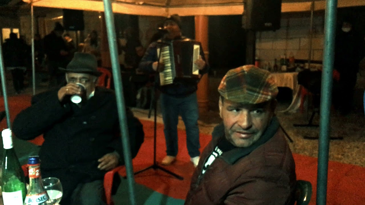 Merisor de la Barbulesti - Mai omule de ce plangi  live la familia Zaicareanu 2021 cover