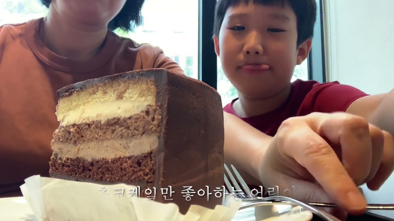 프리랜서지만 자유롭지 않은 미쓰고 ㅣ 바이올린 수업 ㅣ 식사빵 만들기(식탁일기님 레시피 참조@table_diary) ㅣ 포스터FOSTER ㅣ 와인 안주는 떡볶이