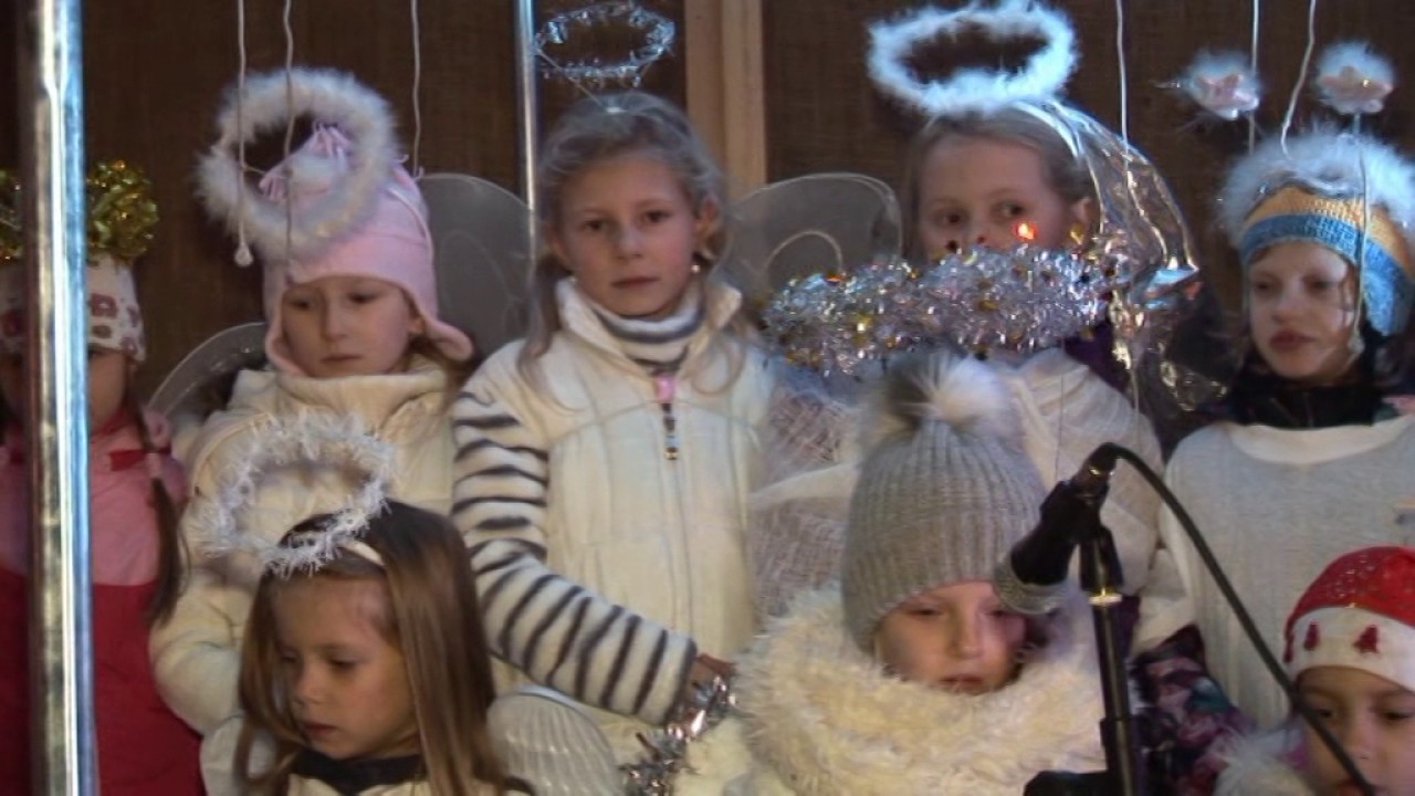 Rozsvícení vánočního stromu 25.11.2016 v Benešově nad Ploučnicí