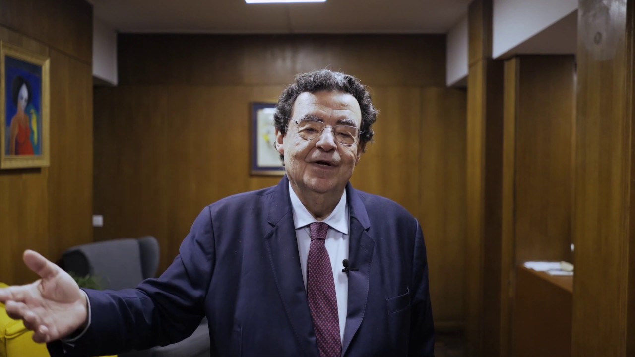 Convite de Eduardo Paz Ferreira dirigido &aacute; sociedade lus&oacute;fona