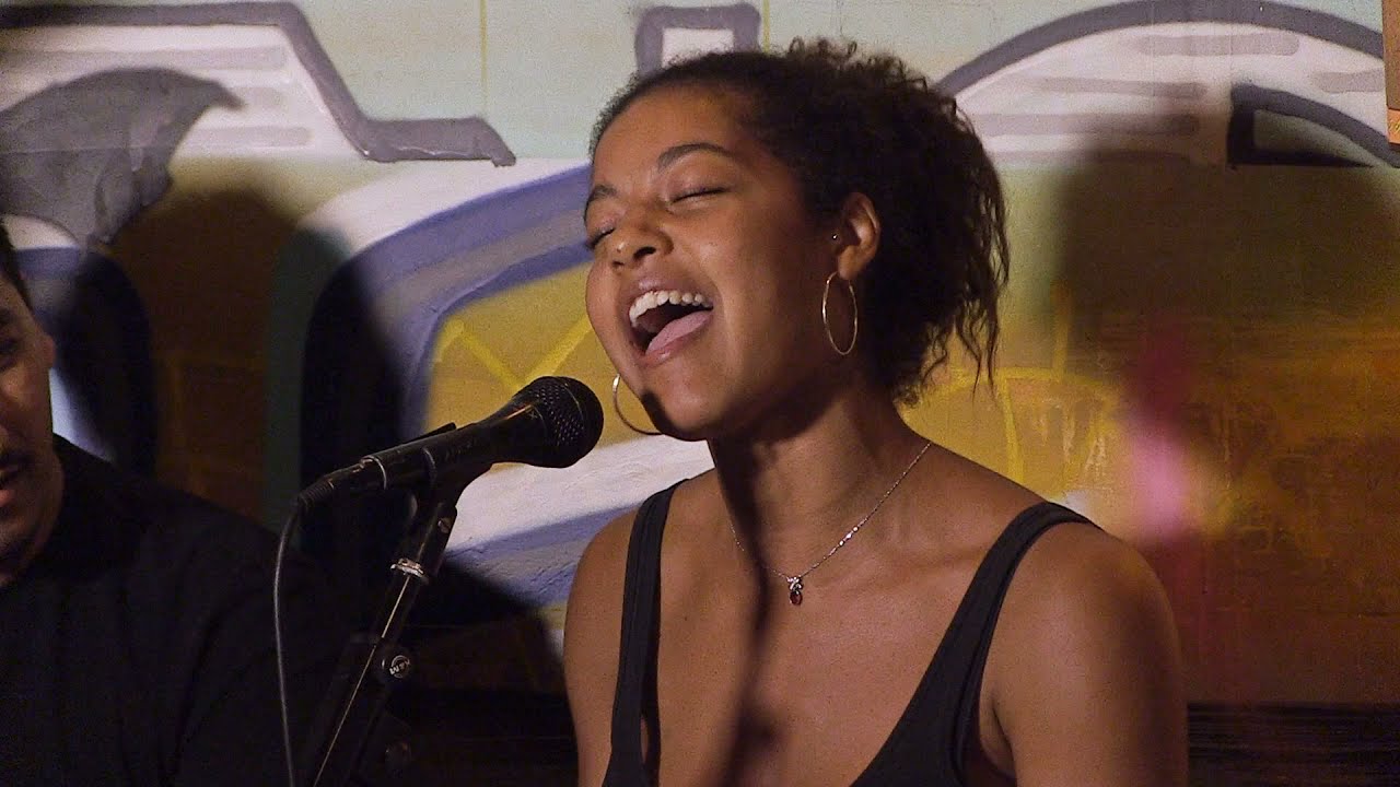 Oleandole feat. Xiluva Tomás - Say a Little Prayer