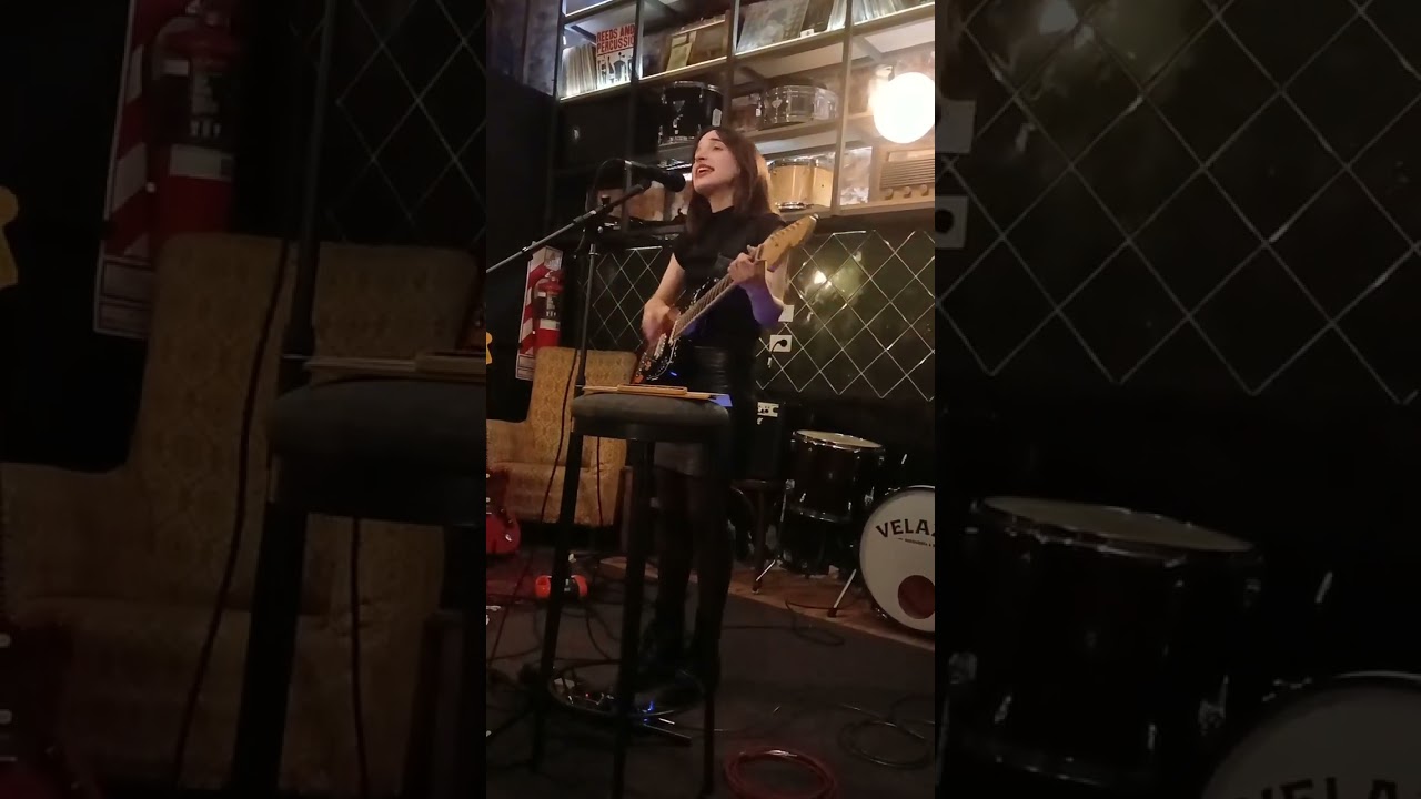 Mora Riel. Full Show Velazco Disquer&iacute;a Bar 19 04 2025 parte 2