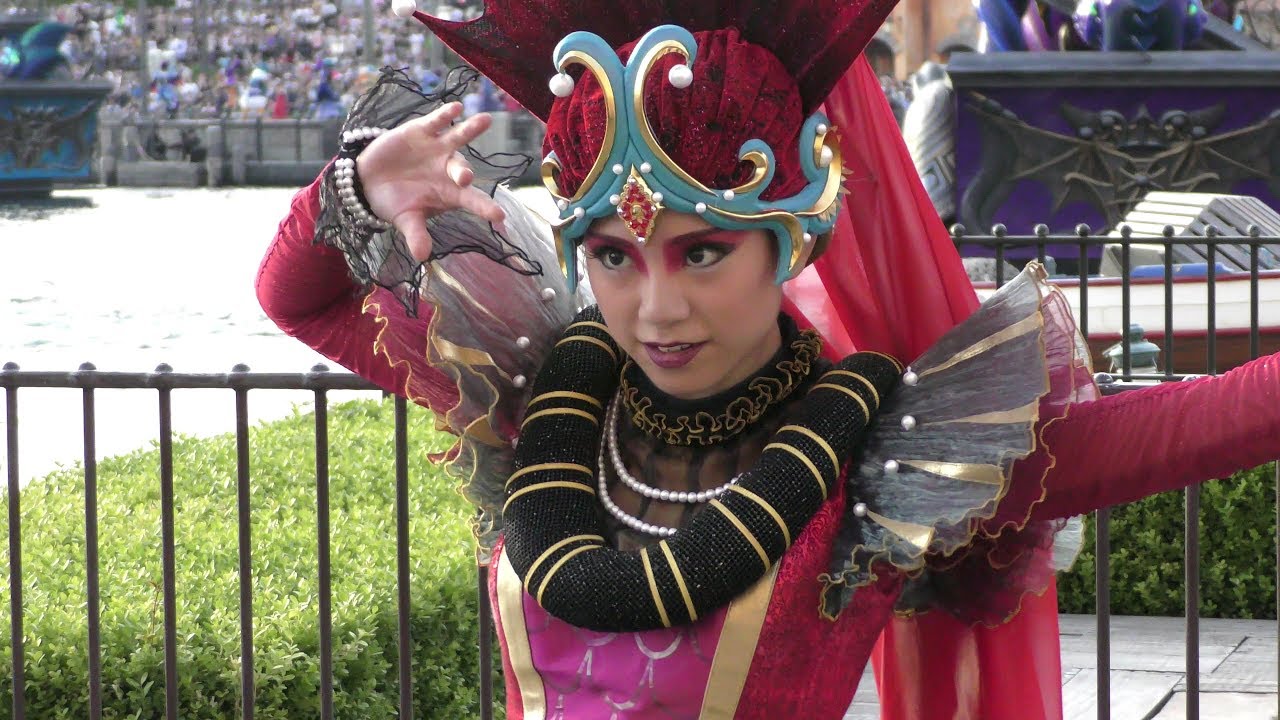 TDS フェスティバル・オブ・ミスティーク 2019.9.29 （スロ下）ミスティークの美しき赤姫たち＾＾！　ハーフ神ダさんみたない激可愛赤姫ダさんと、キキちゃんお姉さん似のお綺麗な青姫ダさん