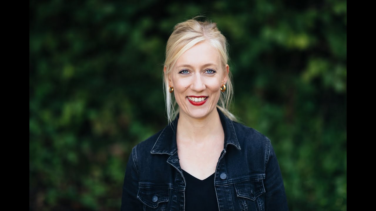 Kristina Brunner stellt ihr Werk «Fahre» fürs Länderorchester vor