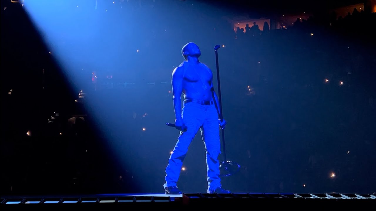 Usher - Nice & Slow / U Got It Bad / Climax (PPF Tour Philly Night 1)