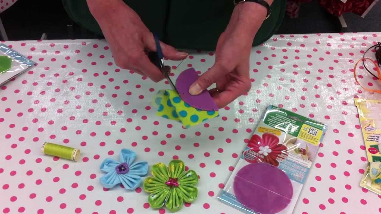 Clover Kanzashi Flower Maker.MOV