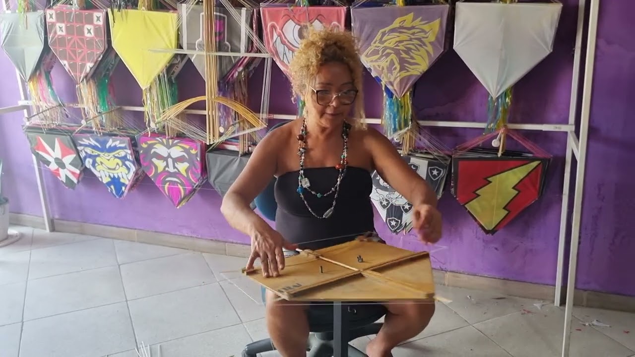 Fabricando pipa morcegão/Cafifa