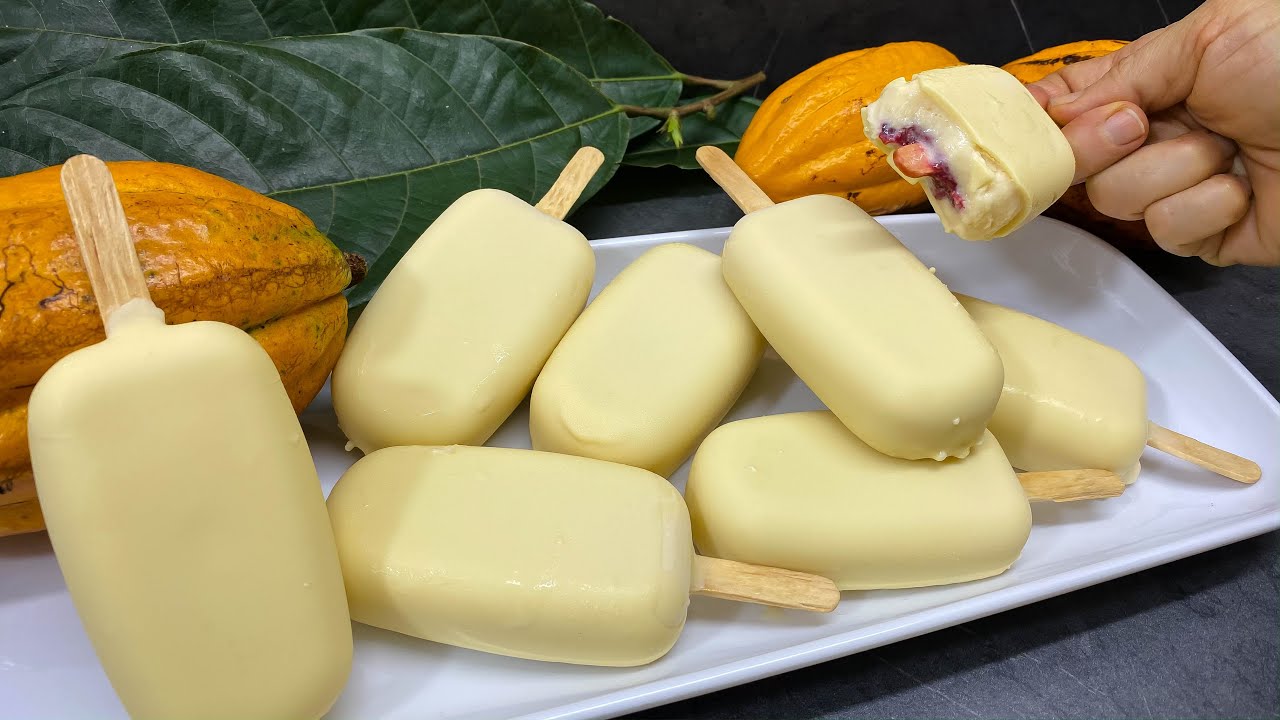 PALETAS de VAINILLA rellenas de FRUTOS ROJOS cubiertas de CHOCOLATE blanco al estilo rosita cocina