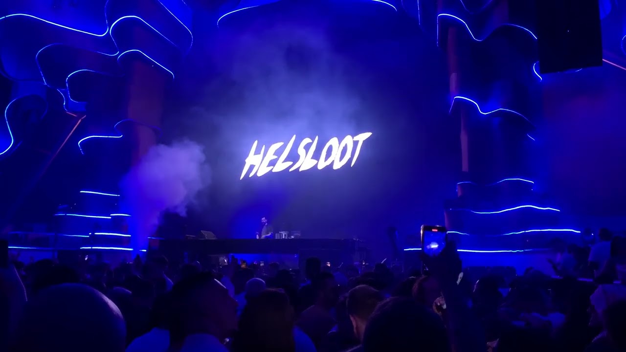 HELSLOOT - BECAUSE YOU MOVE ME @ LAROC CLUB REVEILLON 2023