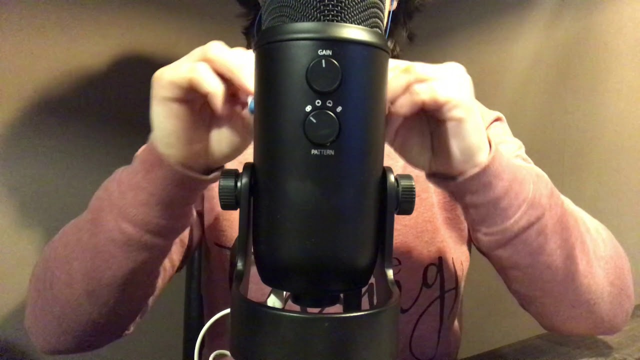 Fast ASMR - Different triggers - Tapping - Hand Sounds