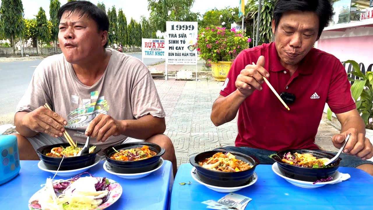 Cuộc Thi Ăn Mì Cay Cấp Độ 7 - Hai Tay Này Lần Đầu Ăn Quá Dữ | ATĐQ