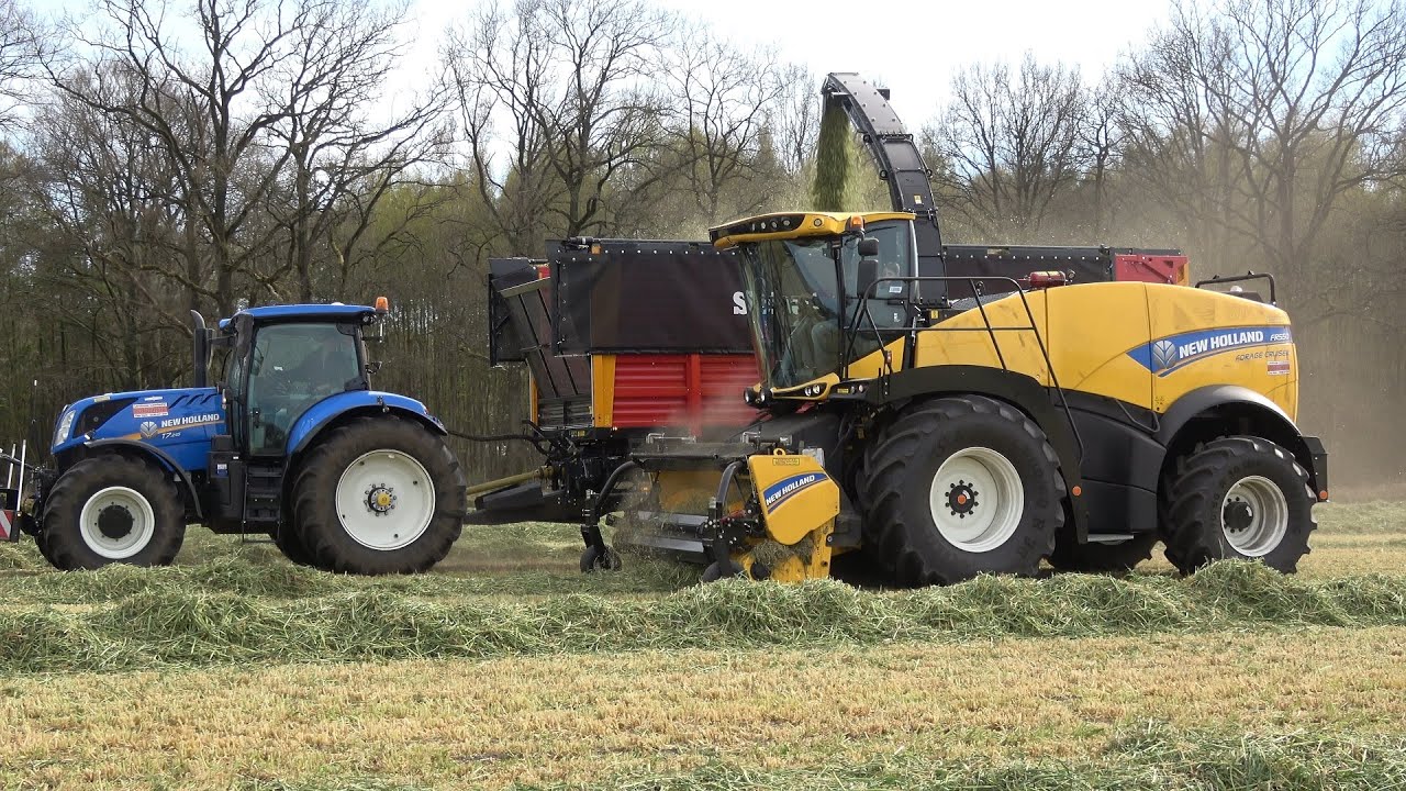 Snelle lente rogge hakselen door Loonbedrijf Bouwhuis met New Holland hakselaar en trekkers (2021)