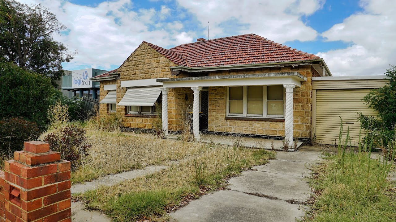 Abandoned- 3 Adelaide homes built in the 30`s and 40`s with big sheds/Classic features everywhere!