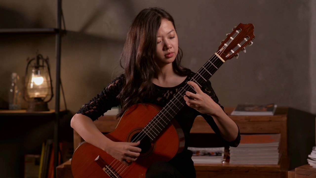 孙绚绚演奏咖啡组曲之二你的香气（Tuo Aroma by S.Iannarelli，Xuanxuan Sun guitar)