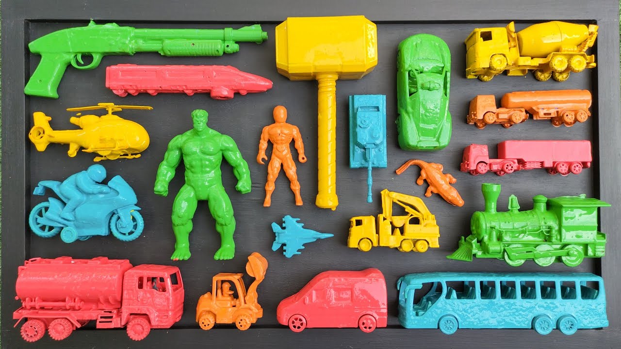 Membersihkan Mainan Mobil Mobilan, Mobil Balap, Truk Molen, Bus Telolet, Tank Baja, Beko Excavator. 