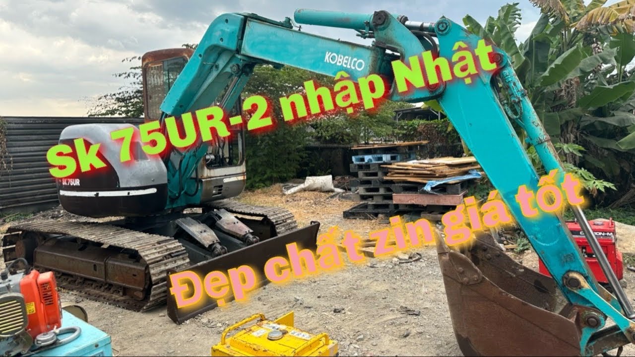 Xe cuốc kobelco SK75UR-2 có báo chi tiết xe trên video hết ae nào kết cần alo em số 0936885118