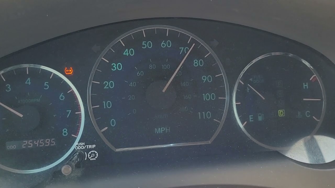 2006 Toyota Sienna catalytic converter VSC trac light