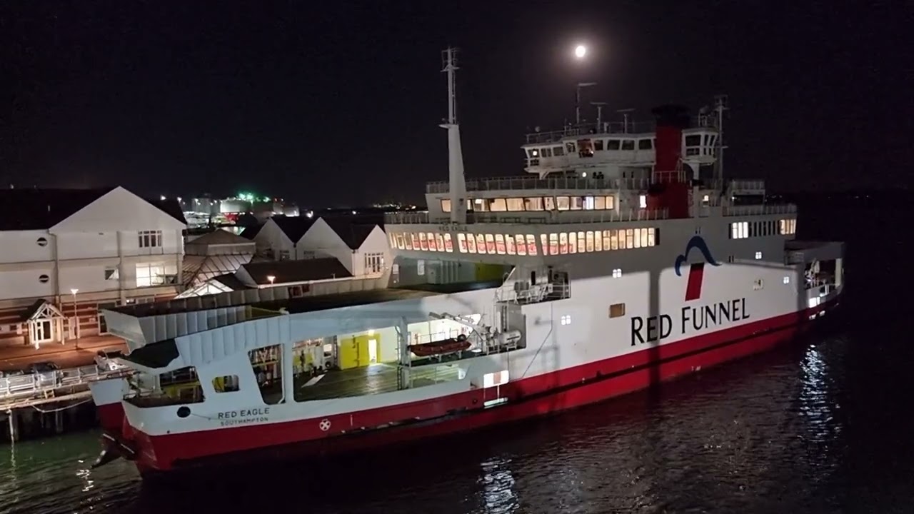 Red Funnel Ferry Red Osprey departing Southampton