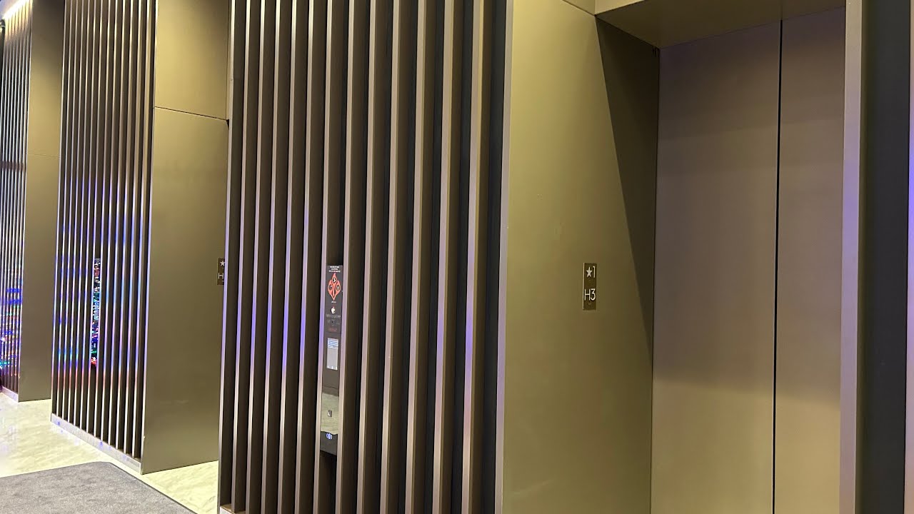 Schindler PORT Glass Elevator H3 At The Four Seasons Hotel In Philadelphia Pennsylvania (12/19/2022)
