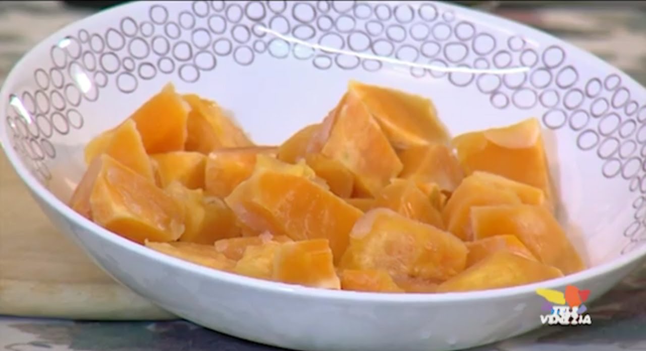 Indovina Chi Viene a Cena - Barbara prepara il risotto di zucca con sfilacci di cavallo