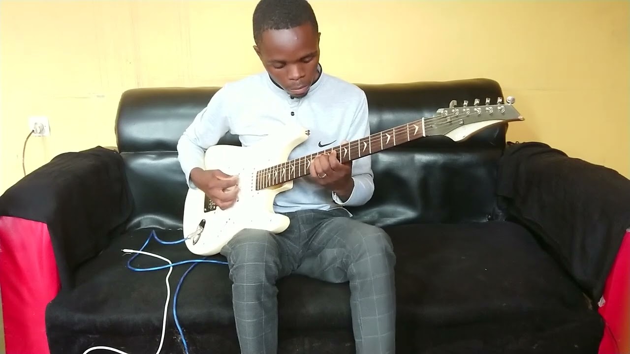 hhhhh mbegabyiza iyumvire nawe iyi guitar harimo ide nyinshi nawe wakuramo iyawe
