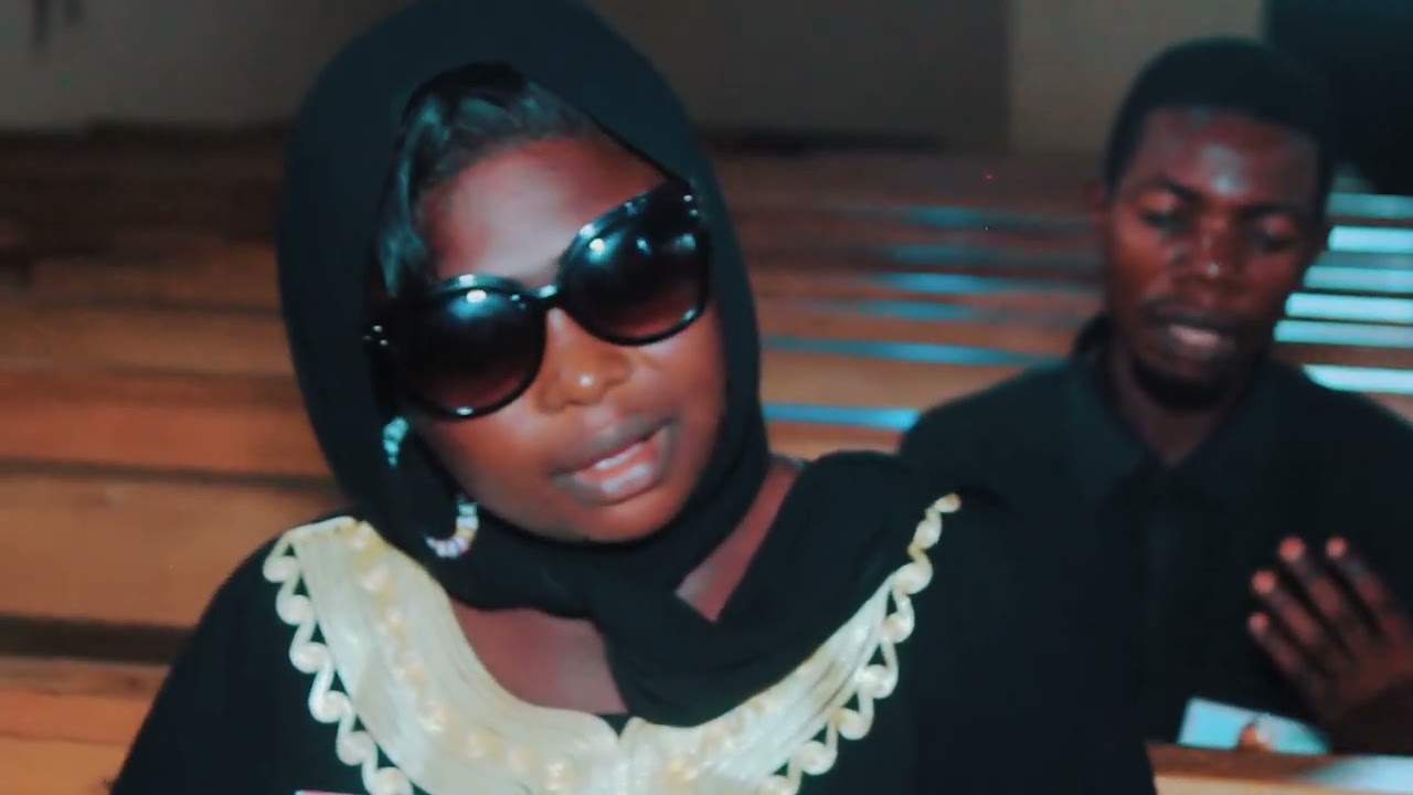 Nsadi ya mbote.