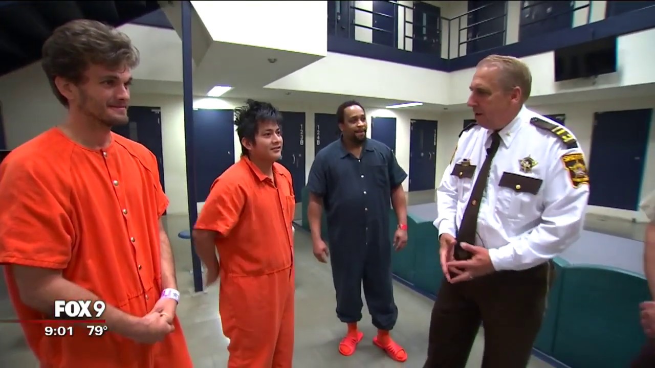 Leap of faith: Inmates save suicidal man with laundry cart