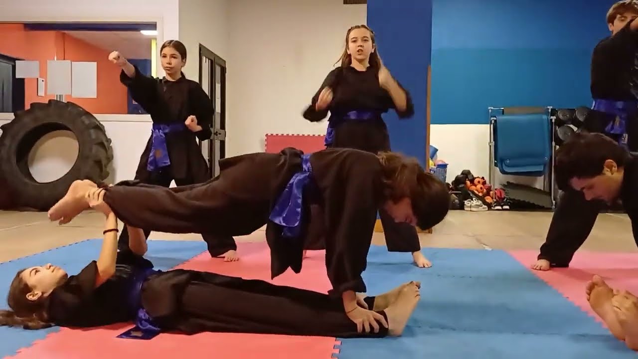 Kung Fu Shaolin Guang - Eleganza e tecnica in movimento.