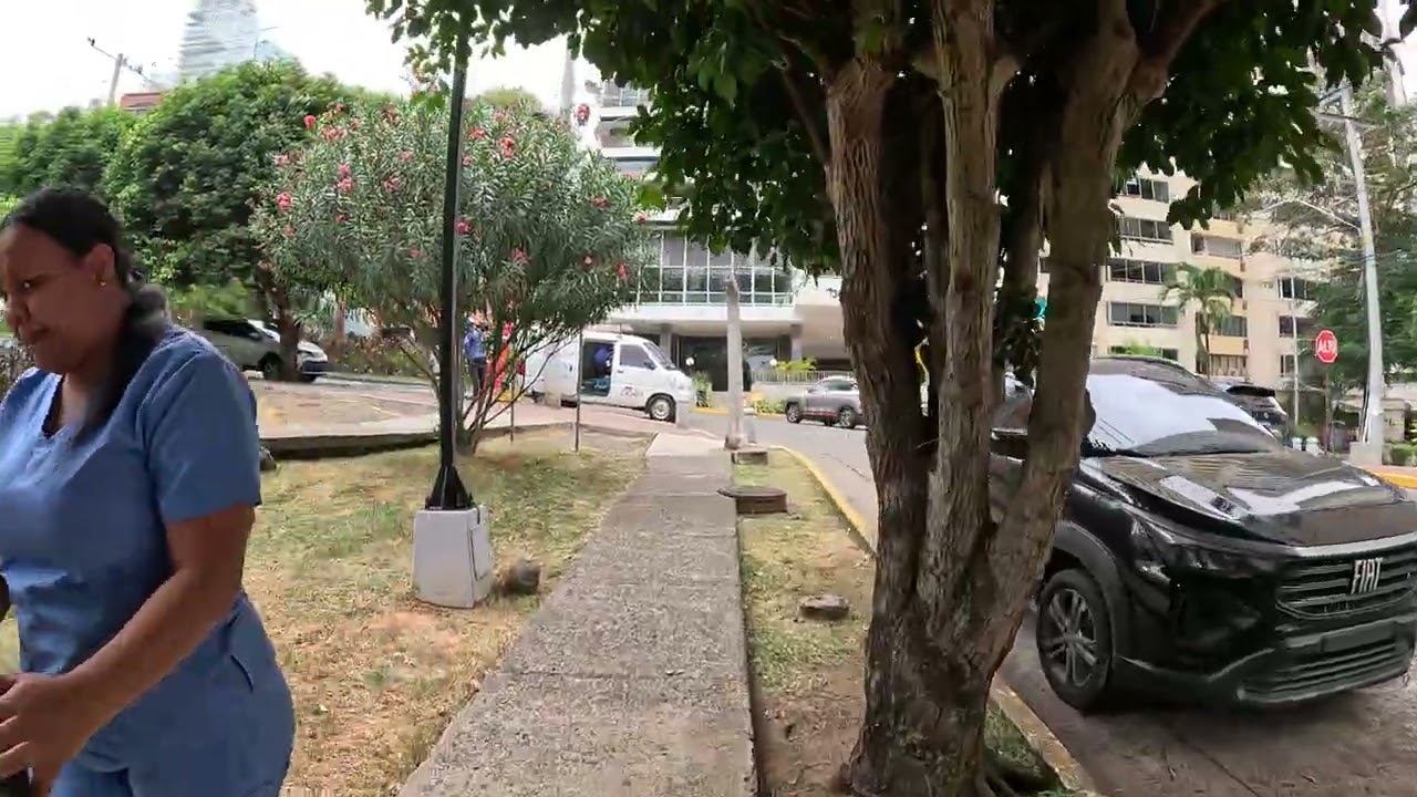 Panama City-Panama - caminata por Punta Paitilla. Walk around Paitilla Neighborhood