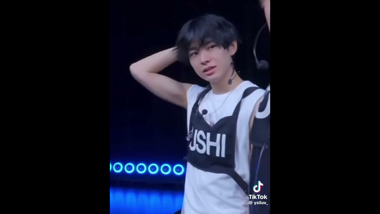 i love Yushi so much 💙😭😘🤏🏻 #nctwish #yushi