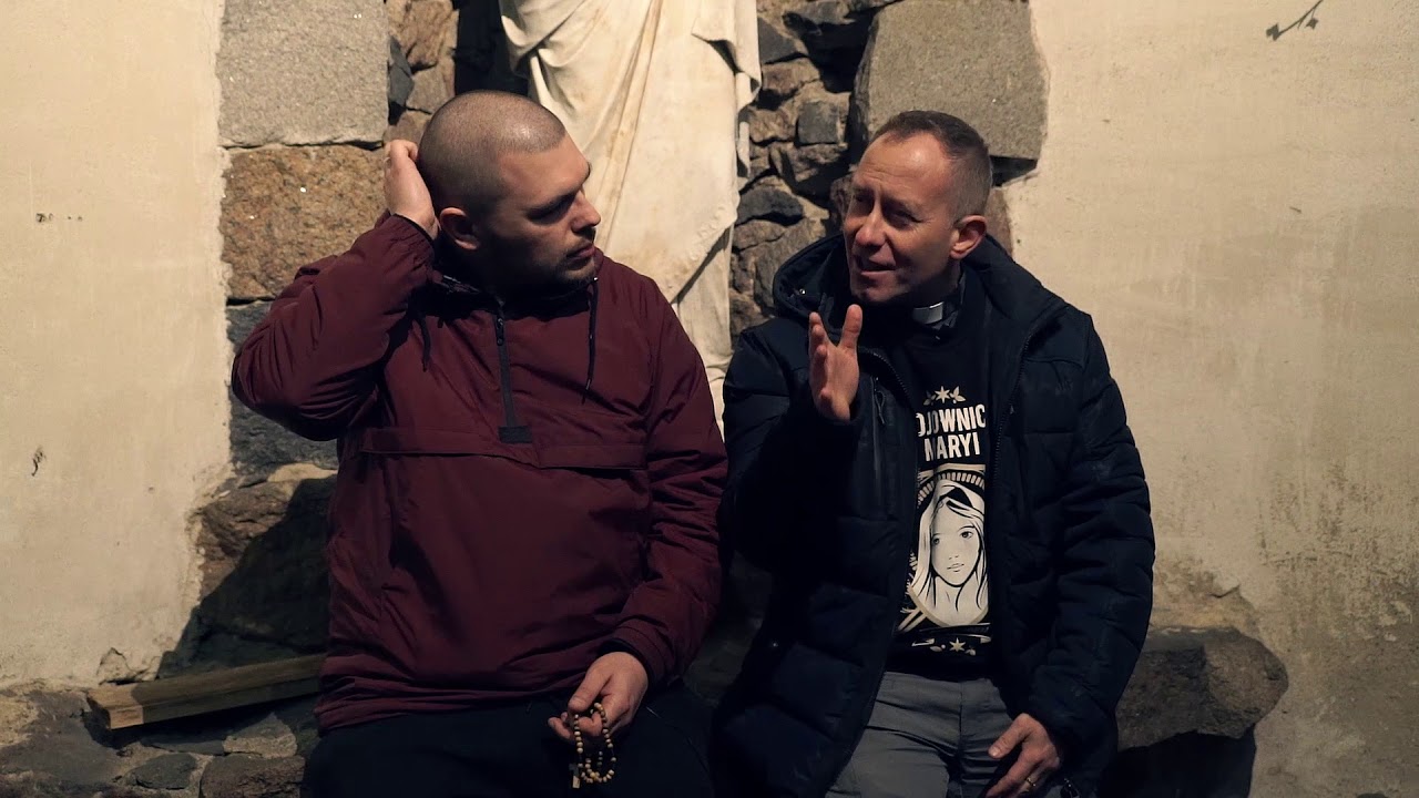06. Królowa Pszczół: ul. Pierwszego kontaktu [ks. Dominik Chmielewski & Piotr Tau Kowalczyk]