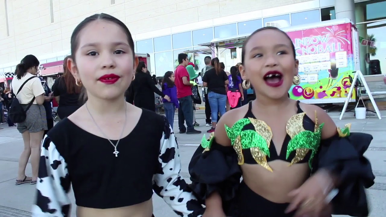 Selena forever | fiesta de la flor vlog!